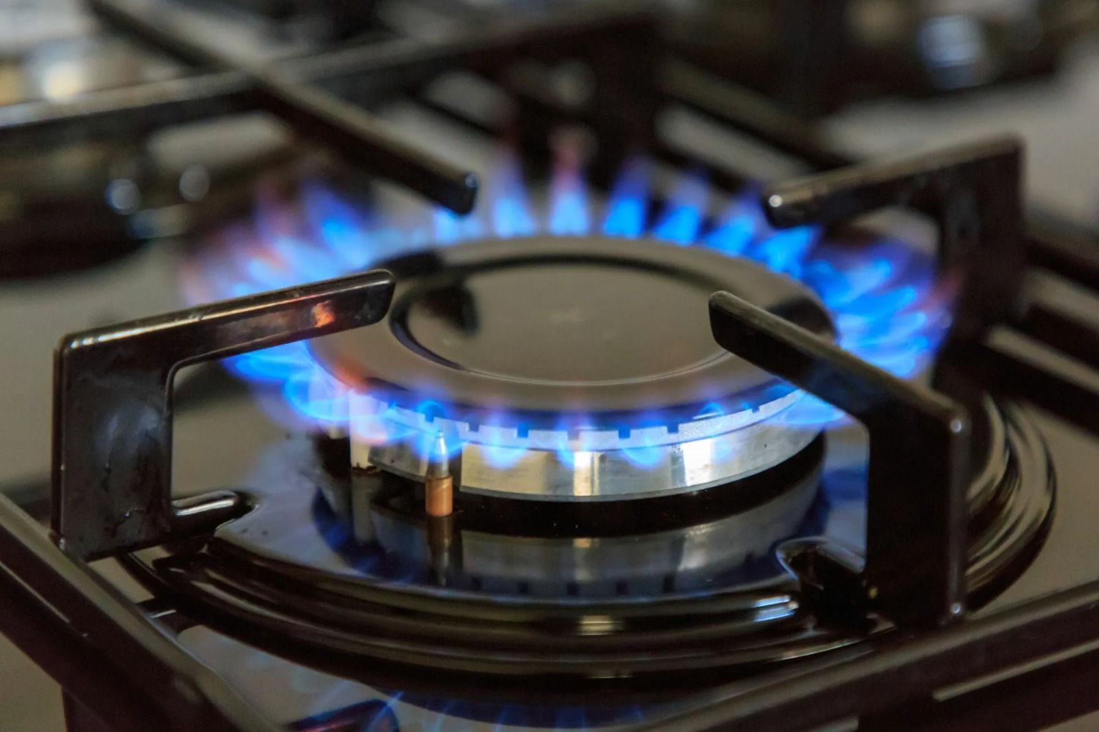 You are currently viewing “QazaqGaz Aimaq” АҚ Астанада газдың ауаға таралуын жойды