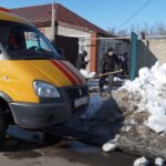 Read more about the article Ардагердің ауласын қардан тазалады